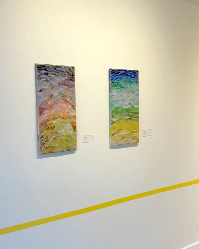 A reminder that Sarah Cohen’s Contemporary Mosaics solo-exhibition will be up through the rest of the month 🌟

Come by the gallery before it’s over! See Zoë Welsh’s Drop Scenes while you’re here 💌

#fineartexhibition #artexhibition #paintings #mosaics #femaleartist #pittsburghartist #landscape #abstract #color #glass #somaticart #sarahcohen #zoëwelsh #artcollecting #artforyourhome #necklaces #micromosaic #micromosaicjewelry #process #buyartyoulove #collectartyoulove